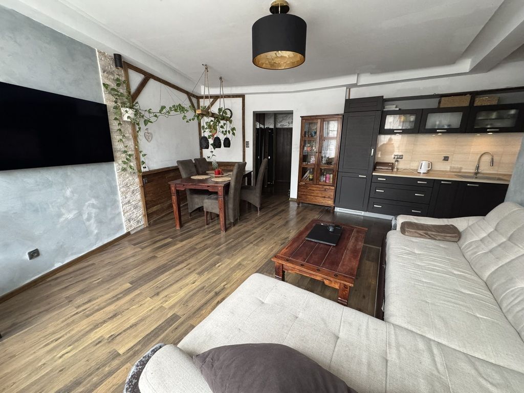 Mieszkanie 4-pokojowe Kłodzko, ul. Spadzista. Zdjęcie 1