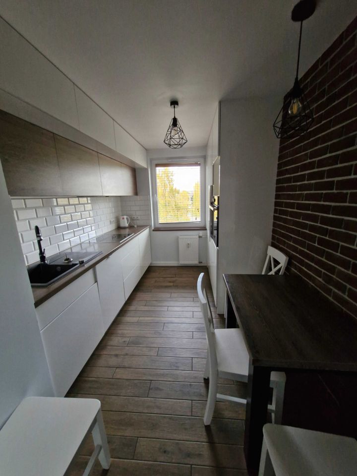 Mieszkanie 4-pokojowe Radzyń Podlaski, ul. Króla Kazimierza Jagiellończyka. Zdjęcie 4