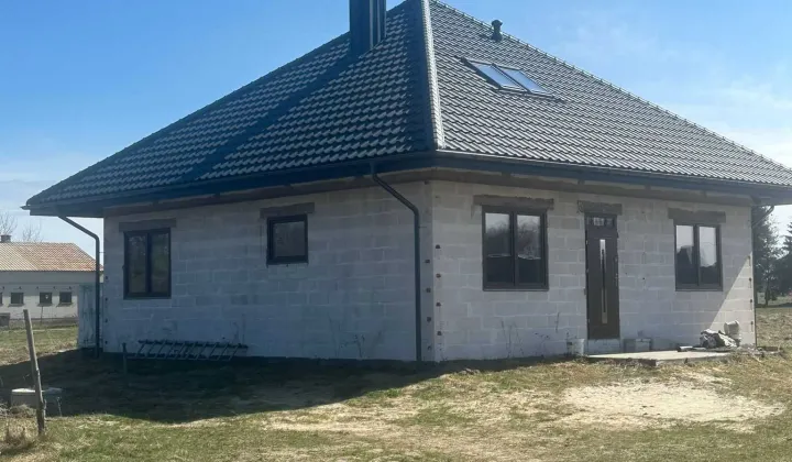 dom wolnostojący Joniec-Kolonia