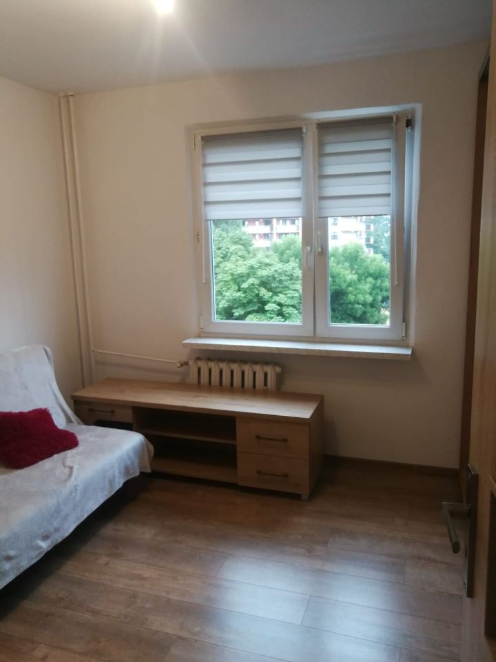 Mieszkanie 2-pokojowe Kraków Czyżyny, os. 2 Pułku Lotniczego. Zdjęcie 5