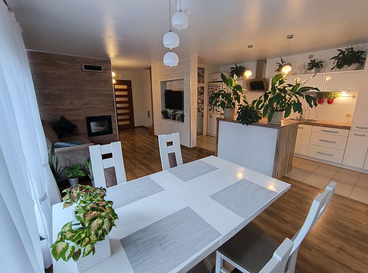 dom wolnostojący, 4 pokoje Piotrków Trybunalski Wierzeje, ul. Gołębia. Zdjęcie 3