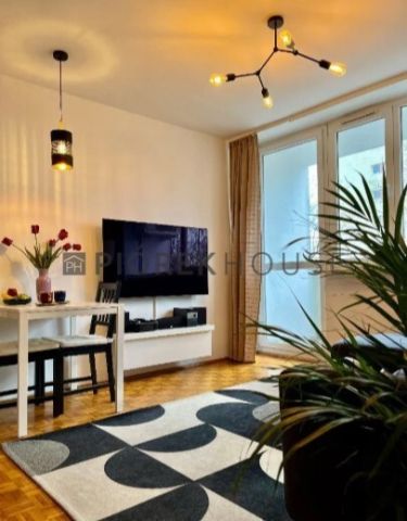 Mieszkanie 2-pokojowe Warszawa Praga-Południe, al. Stanów Zjednoczonych. Zdjęcie 1