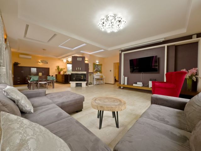 dom wolnostojący, 7 pokoi Stare Babice, ul. Koczarska. Zdjęcie 11