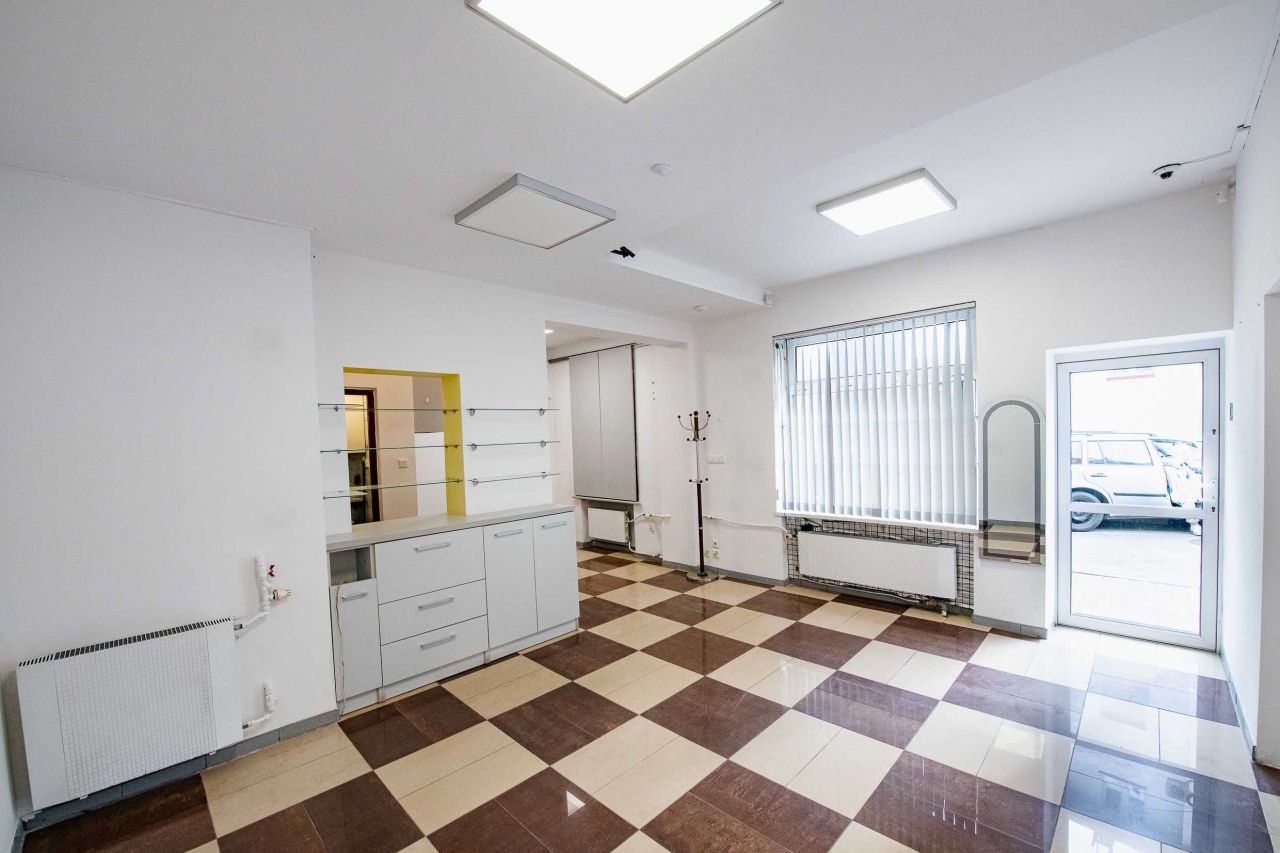 Lokal Iława, ul. Niepodległości. Zdjęcie 4