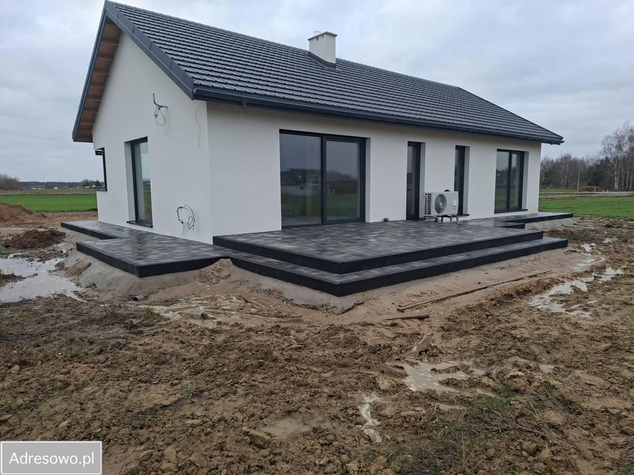 dom wolnostojący, 4 pokoje Młyniec Drugi. Zdjęcie 1