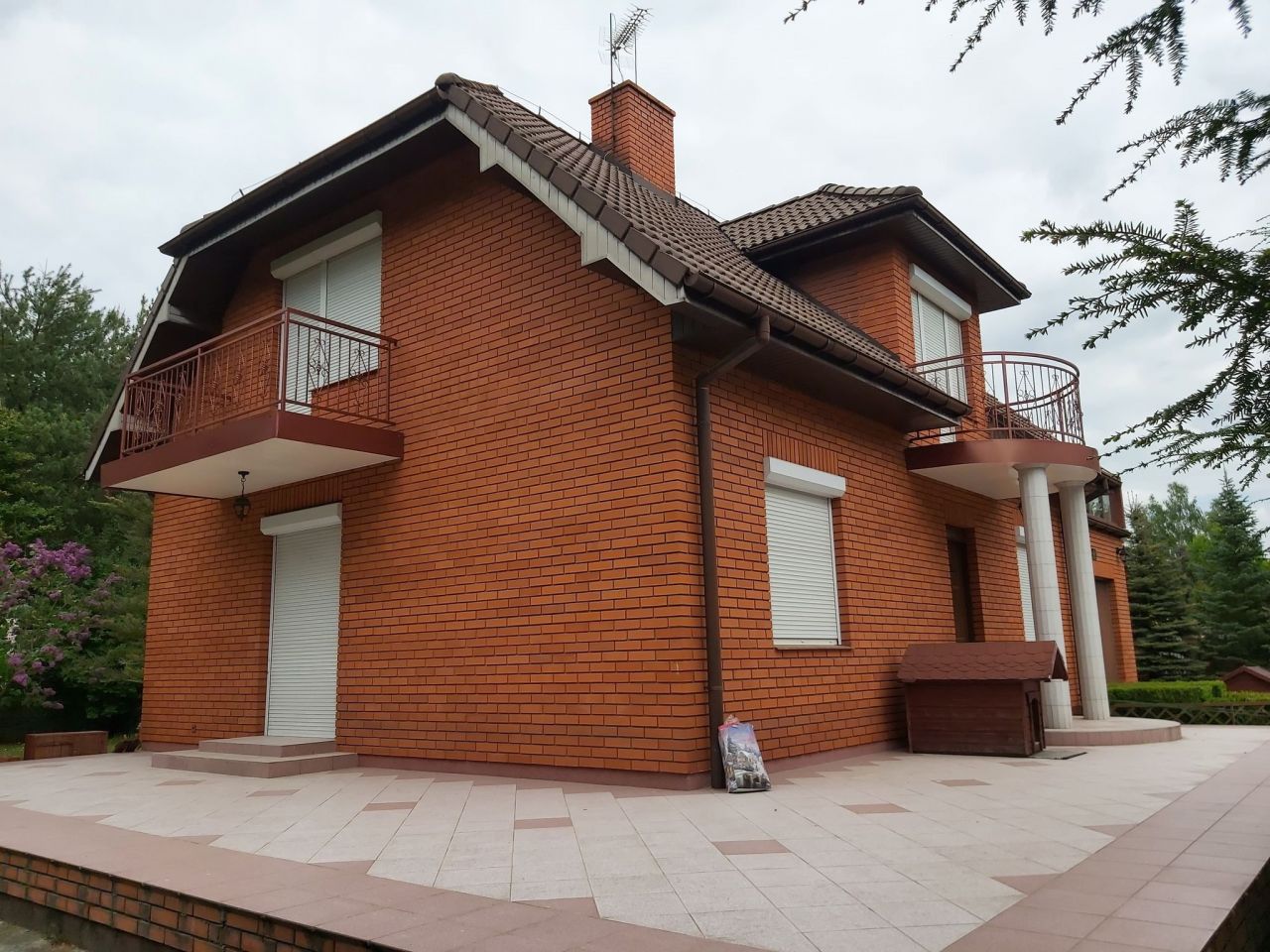 dom wolnostojący, 5 pokoi Emilianów Pośrednik