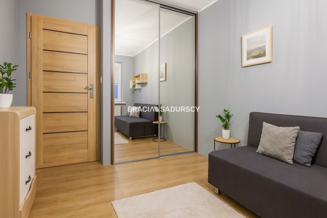 Mieszkanie 3-pokojowe Kraków Kurdwanów, ul. Marii i Bolesława Wysłouchów. Zdjęcie 8