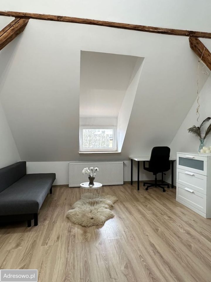 Mieszkanie 2-pokojowe Katowice Śródmieście, ul. ks. bp. Stanisława Adamskiego. Zdjęcie 1