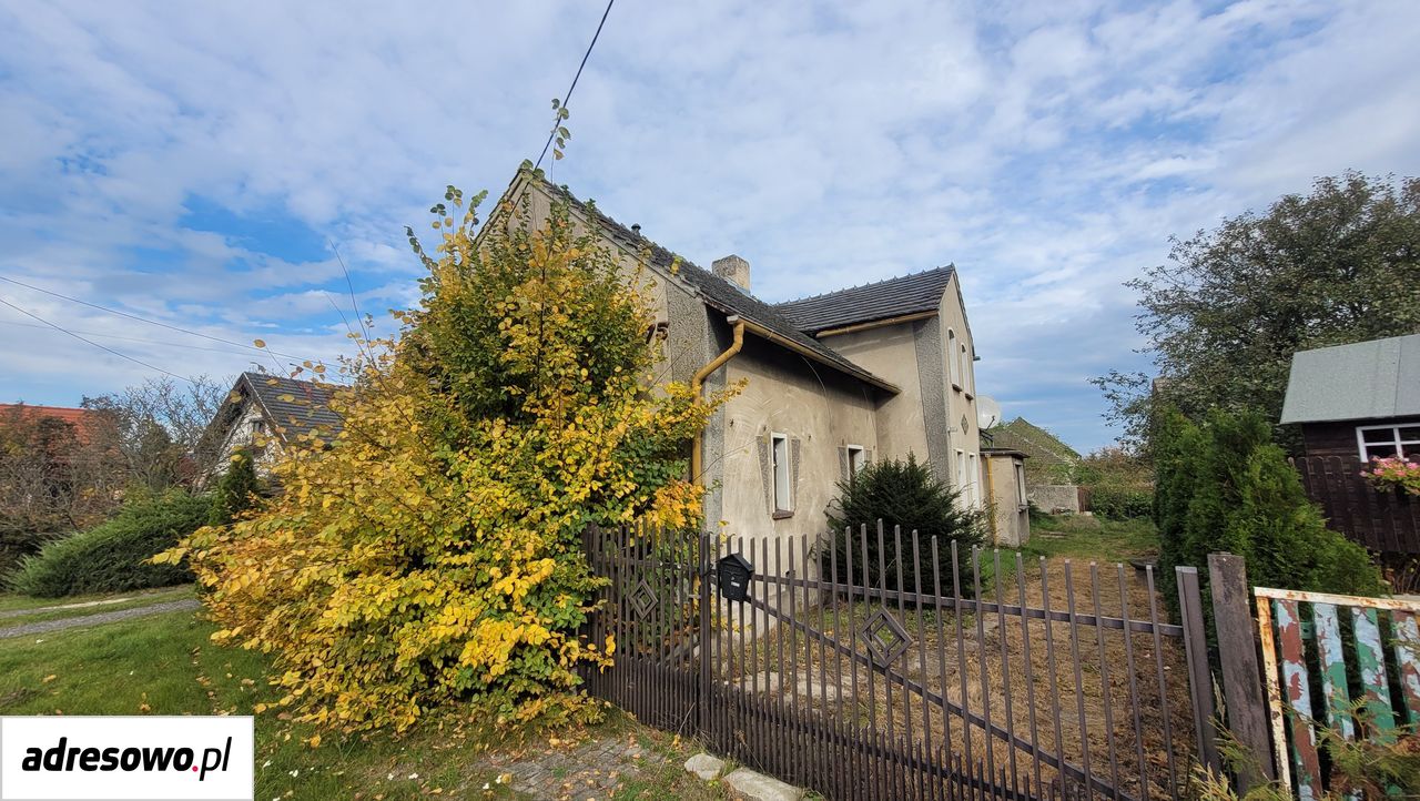 dom wolnostojący, 5 pokoi Brynica, ul. Powstańców Śląskich. Zdjęcie 1