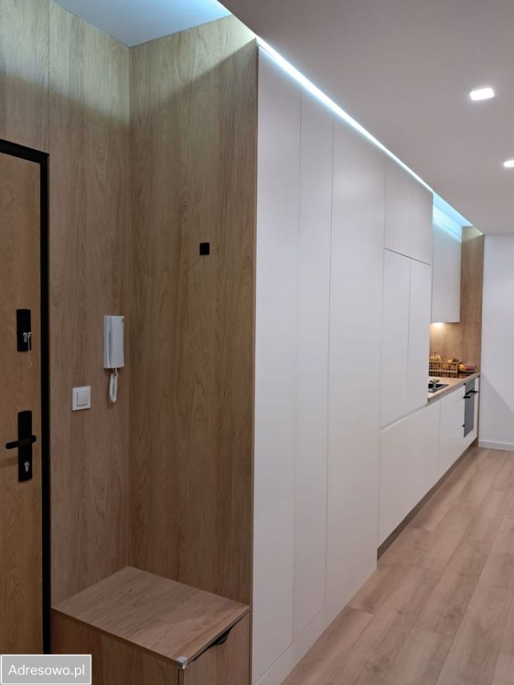 Mieszkanie 4-pokojowe Kraków Czyżyny, os. Dywizjonu 303. Zdjęcie 2