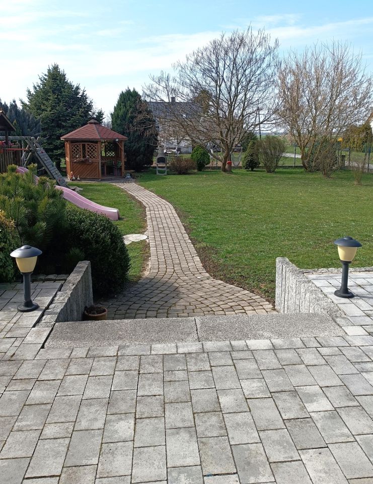 dom wolnostojący, 4 pokoje Łowkowice, ul. Łąkowa. Zdjęcie 2