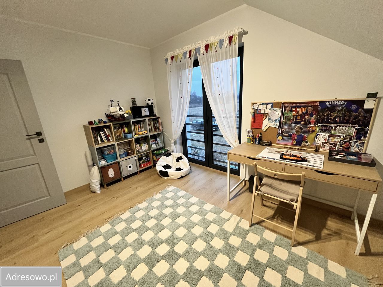 dom wolnostojący, 5 pokoi Oleśniczka. Zdjęcie 11