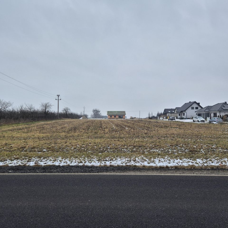 Działka budowlana Skrzynki, ul. św. Huberta. Zdjęcie 3