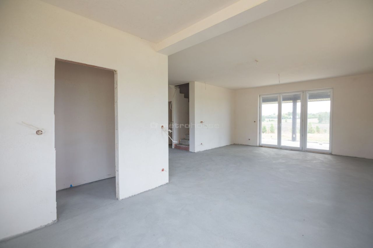 dom wolnostojący, 6 pokoi Płocochowo. Zdjęcie 8