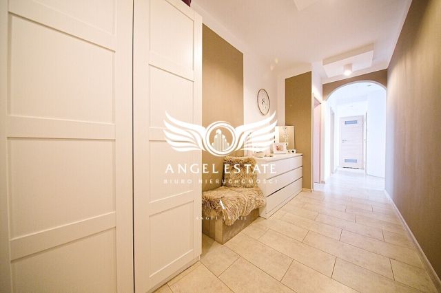 Mieszkanie 4-pokojowe Szczecin, ul. Aleksandra Kostki Napierskiego. Zdjęcie 3