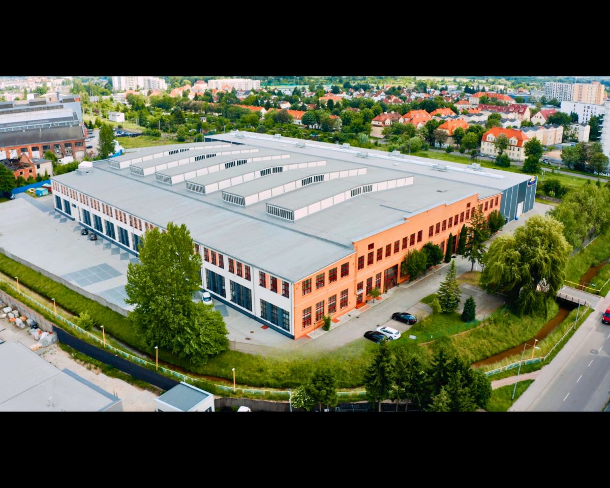 Hala/magazyn Nowina. Zdjęcie 2