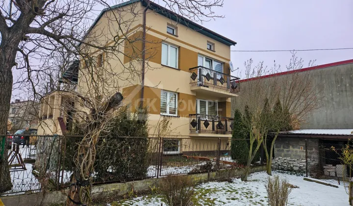 dom wolnostojący, 5 pokoi Jędrzejów