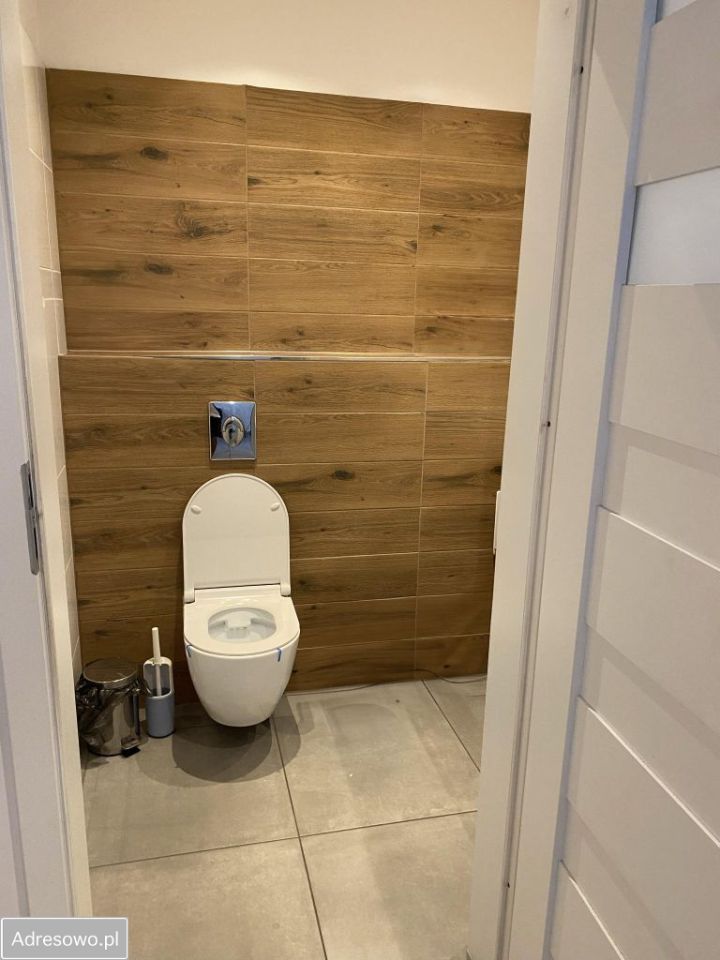 Lokal Kielce Centrum, al. IX Wieków Kielc. Zdjęcie 6