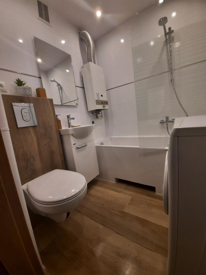 Mieszkanie 2-pokojowe Kielce Bocianek, ul. Cypriana Kamila Norwida. Zdjęcie 4