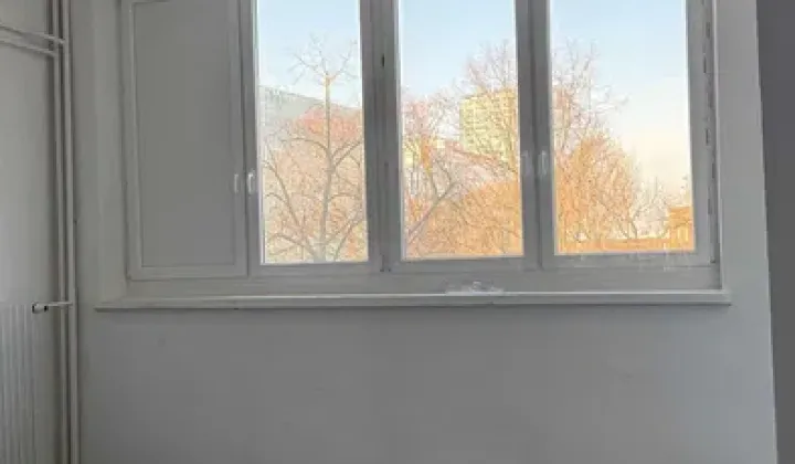 Hala/magazyn Warszawa Wola, al. Prymasa Tysiąclecia