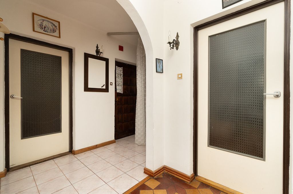 dom wolnostojący, 5 pokoi Wilcza Wola. Zdjęcie 8