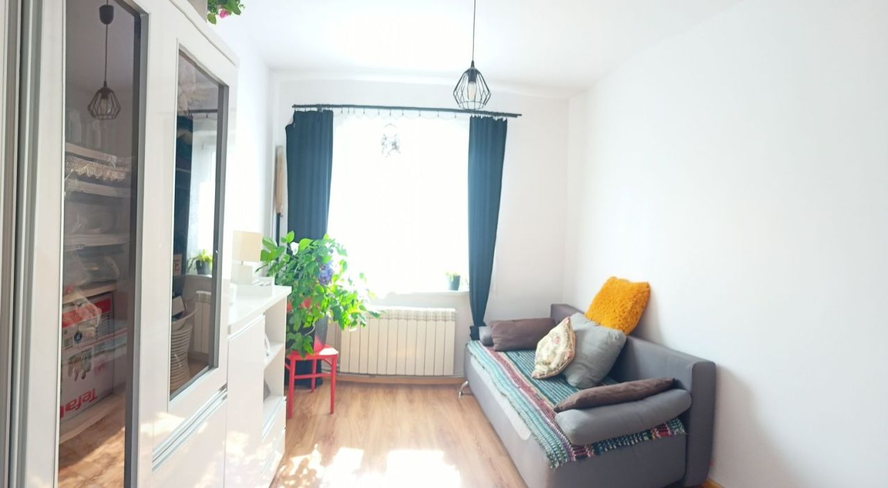 Mieszkanie 4-pokojowe Olszanica. Zdjęcie 5