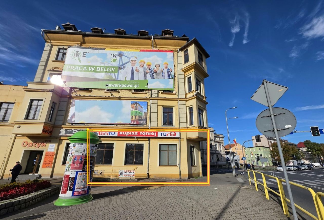 Lokal Jelenia Góra Centrum, pl. Niepodległości. Zdjęcie 2