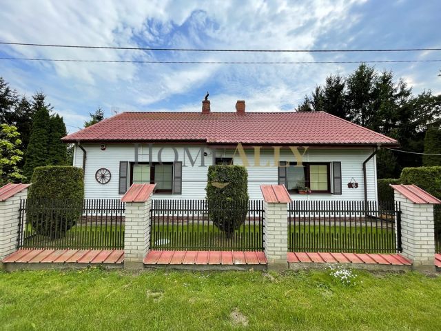 dom wolnostojący, 4 pokoje Powielin. Zdjęcie 1