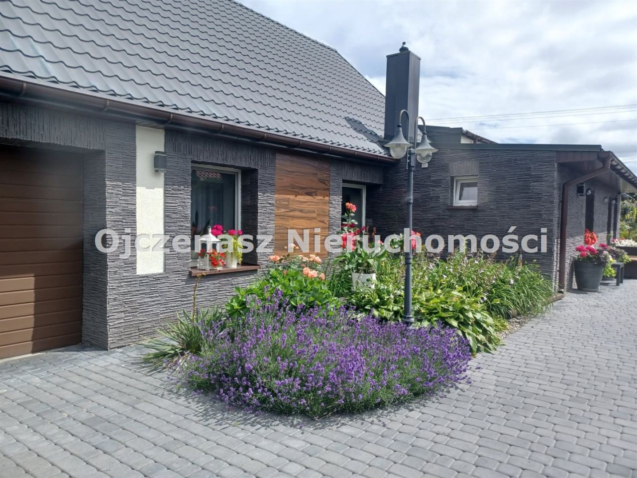 Mieszkanie 3-pokojowe Niemcz. Zdjęcie 4