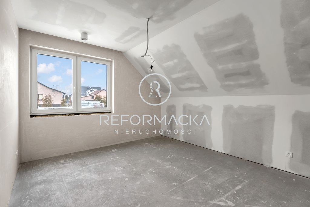 dom wolnostojący, 5 pokoi Strażów. Zdjęcie 17