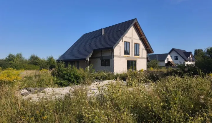 dom wolnostojący, 5 pokoi Borzęcin, ul. Jaskółcza