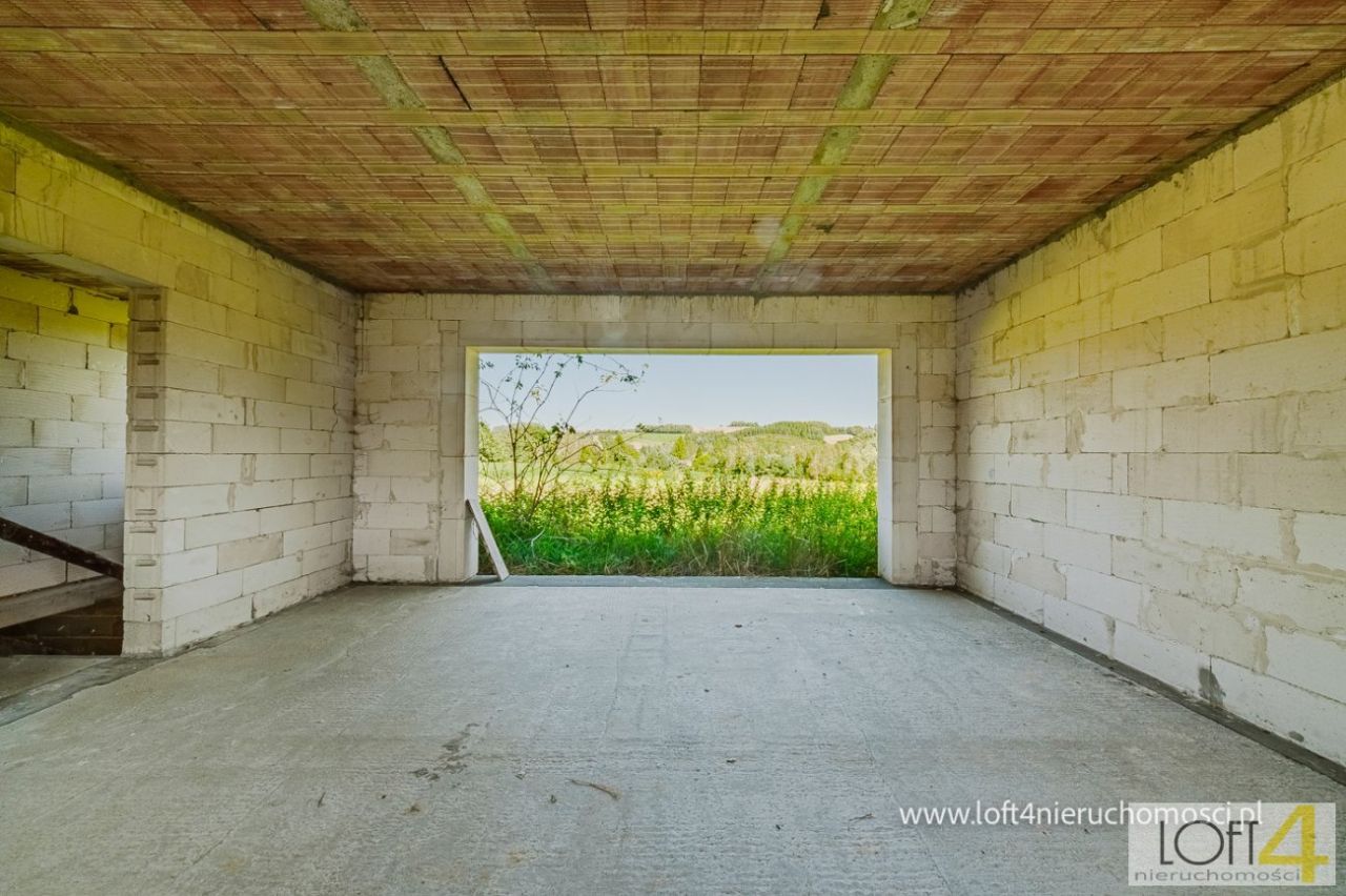 dom wolnostojący, 10 pokoi Uniszowa. Zdjęcie 13