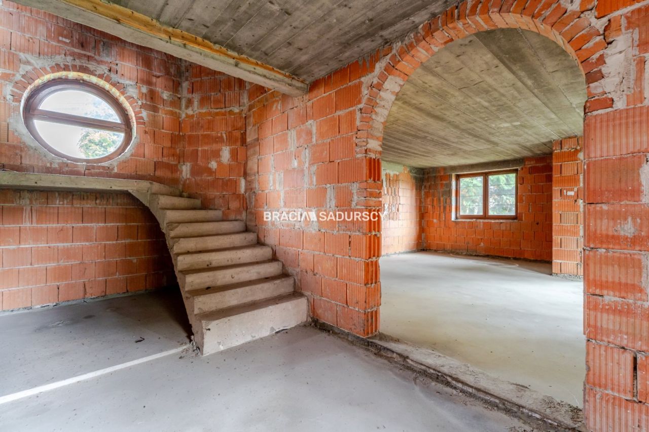 dom wolnostojący, 7 pokoi Śledziejowice. Zdjęcie 22