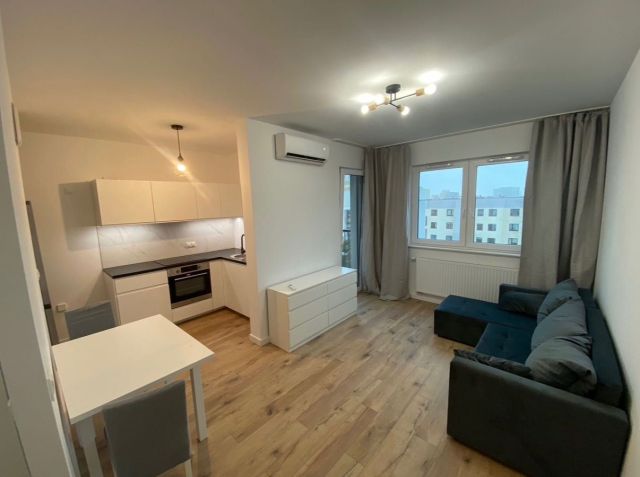 Mieszkanie 1-pokojowe Warszawa Gocław, ul. Jana Nowaka-Jeziorańskiego. Zdjęcie 1