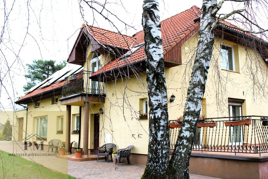 dom wolnostojący, 7 pokoi Trawica. Zdjęcie 2