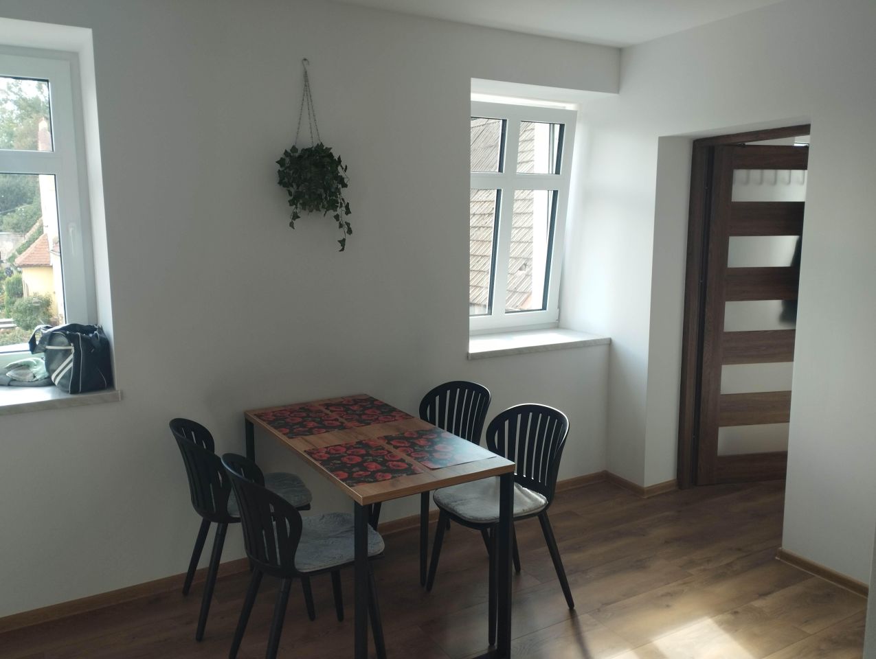 Mieszkanie 3-pokojowe Henryków, pl. Cystersów