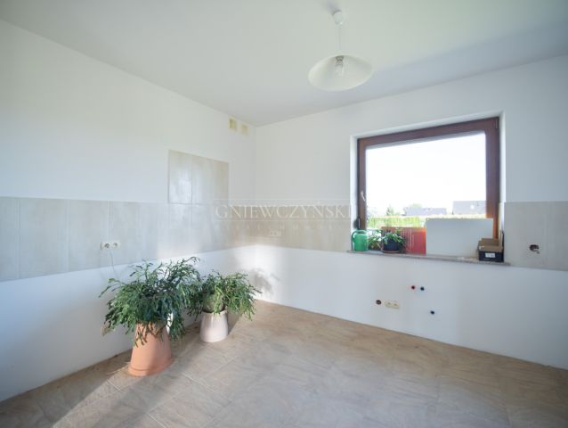 dom wolnostojący, 5 pokoi Grodków. Zdjęcie 11