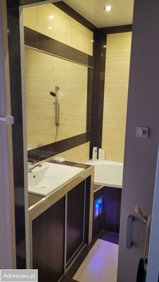 Mieszkanie 3-pokojowe Żory. Zdjęcie 10