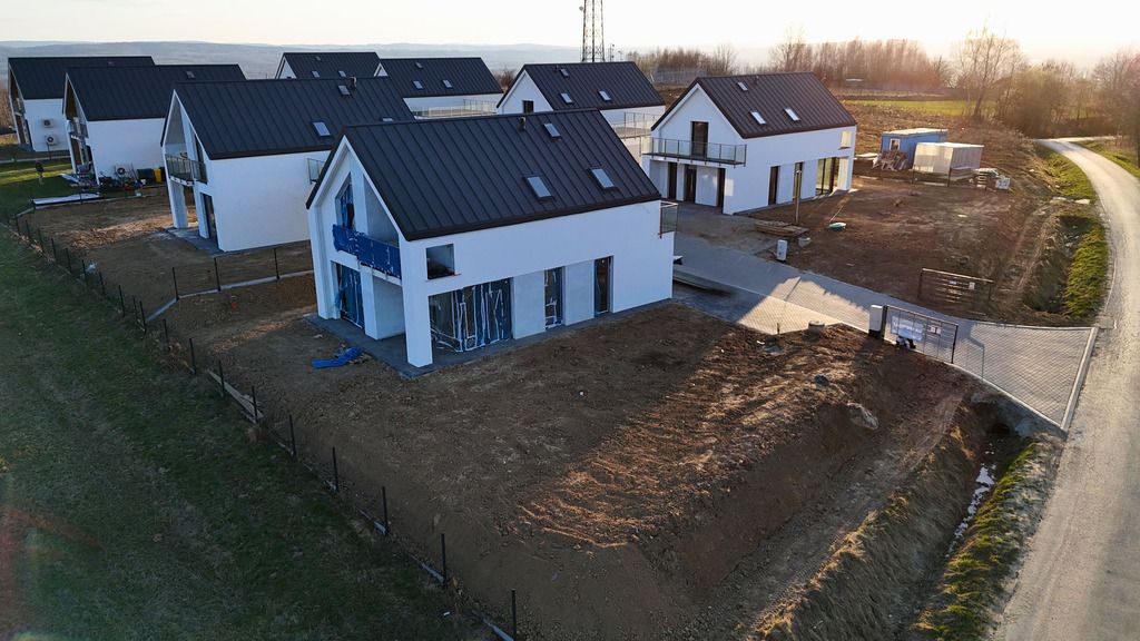 dom wolnostojący, 5 pokoi Tyczyn, ul. Łany. Zdjęcie 3
