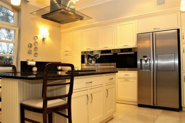 dom wolnostojący, 10 pokoi Konstancin-Jeziorna. Zdjęcie 21