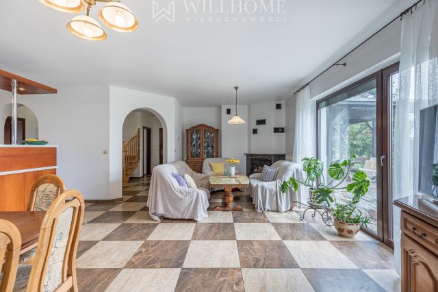 dom wolnostojący, 6 pokoi Bystre. Zdjęcie 12