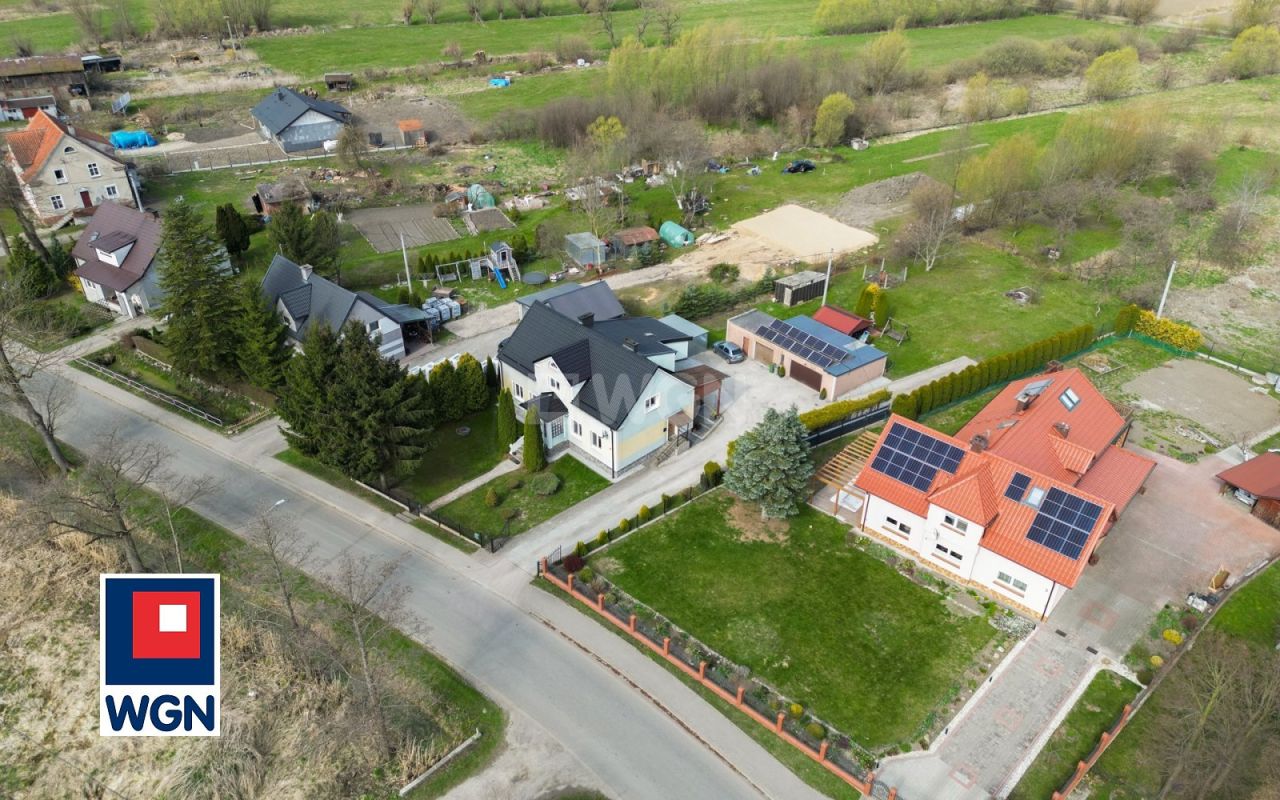 Mieszkanie 3-pokojowe Zwierzno. Zdjęcie 4