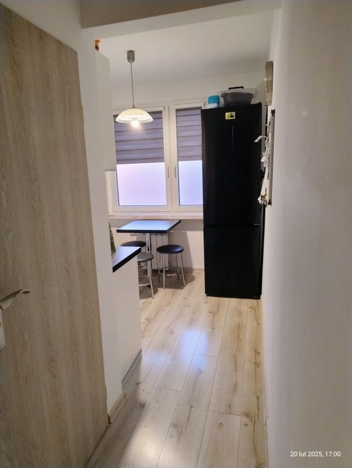 Mieszkanie 4-pokojowe Myszków. Zdjęcie 3