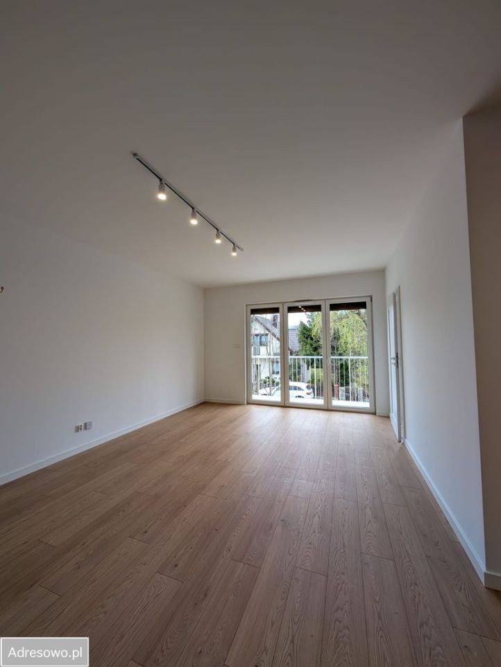 Mieszkanie 4-pokojowe Mokronos Dolny. Zdjęcie 1