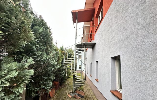 dom wolnostojący, 12 pokoi Sade Budy, ul. Polna. Zdjęcie 15