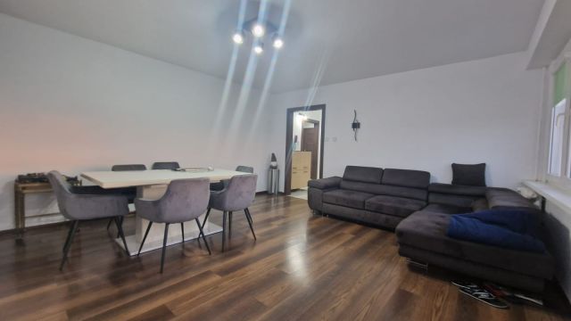 Mieszkanie 4-pokojowe Toruń Mokre, ul. Młodzieżowa. Zdjęcie 3