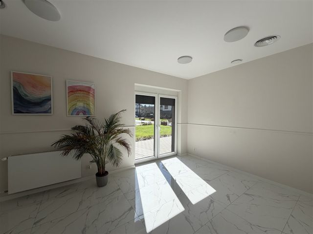 Lokal Katowice, ul. Rzepakowa. Zdjęcie 8