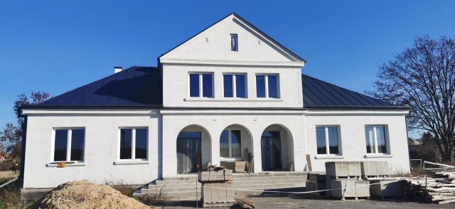 Nieruchomość komercyjna Trześń. Zdjęcie 1