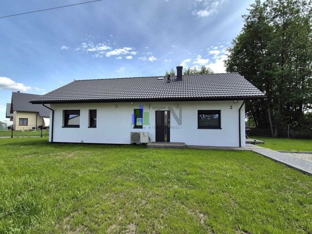 dom wolnostojący, 4 pokoje Chrząstawa Wielka. Zdjęcie 3