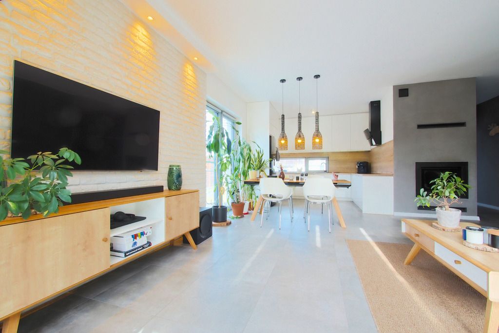 dom wolnostojący, 4 pokoje Łochowice. Zdjęcie 9